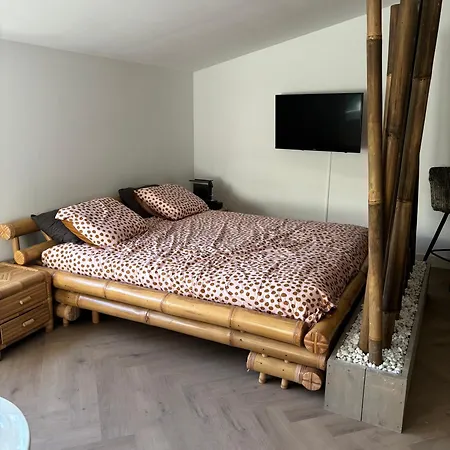 Apartment Bamboe Met Ligbad En Gratis Parkeren