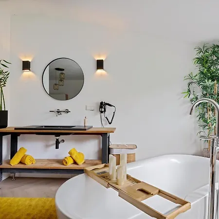 Apartment Bamboe Met Ligbad En Gratis Parkeren