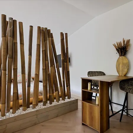 Bamboe Met Ligbad En Gratis Parkeren Apartment *